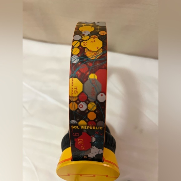 Deadmau5 Orange and Yellow Headphones - Picture 3 of 5